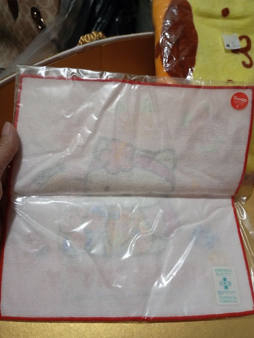 Hello kitty hand towel (Category: Babies & Kids Fashion) located in Manila. Submitted by ysabel1102 (Listing ID 1464144724, Image 2). Description: small hand towel hello kitty design sanrio.