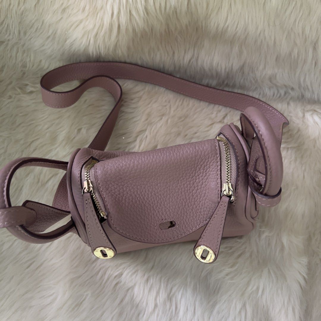 Hermes Lindy Mini Bag Dusty Rose (Category: Luxury Bags & Wallets) located in Mandaue City. Submitted by heeba_inu2 (Listing ID 1464167565, Image 3). Description: - NGA - slight discoloration on the bottom (slide 5) - spacious interior Price can be negotiated! Please feel free to DM for more info! 💕.