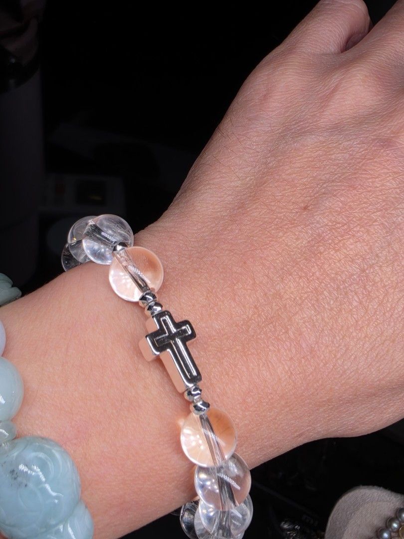 High-quality type AA clear Quartz rosary (Category: Bracelets) located in Manila. Submitted by cavalierdolls (Listing ID 1464237227, Image 3). Description: High-quality type AA clear Quartz bracelet rosary with Certificate. spacer and cross is hematite..