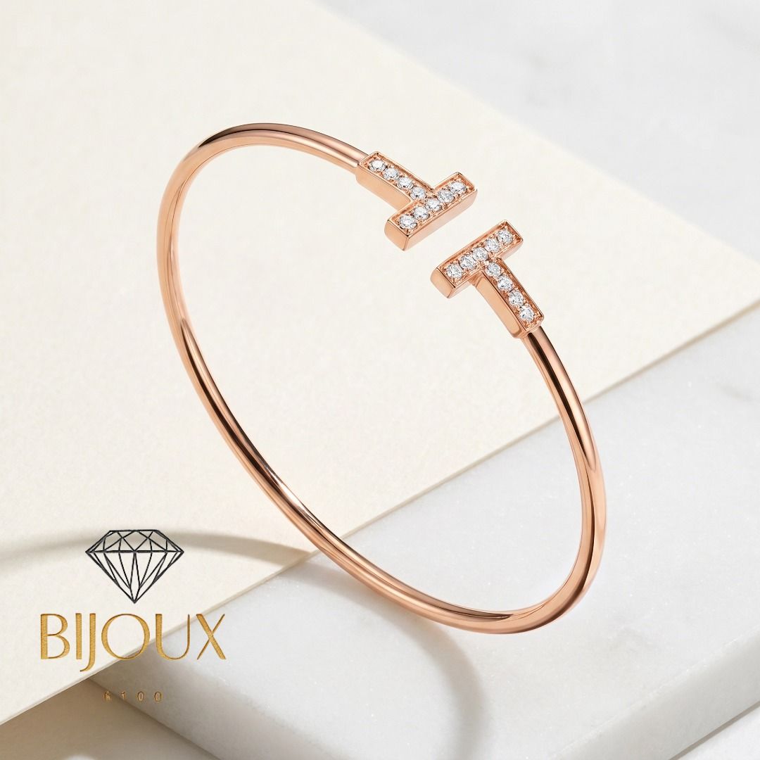 🔥SALE HK Settings 18K Gold T&Co Diamond T Bangle Pawnable (Category: Bracelets) located in Bacolod City. Submitted by bijoux6100 (Listing ID 1464284786, Image 2). Description: ℍ𝕂 𝕊𝕖𝕥𝕥𝕚𝕟𝕘𝕤 𝟙𝟠𝕂 𝔾𝕠𝕝𝕕 𝕋&ℂ𝕠 𝔻𝕚𝕒𝕞𝕠𝕟𝕕 𝕋 𝔹𝕒𝕟𝕘𝕝𝕖 ℙ𝕒𝕨𝕟𝕒𝕓𝕝𝕖 Diamond carat weight: .24ct Round, Brilliant and Natural Diamonds Weight: 6.18 grams Karat: 18K Rose Gold (HK Setting with markings and serial) Length: 19cm See video 📽 of item here