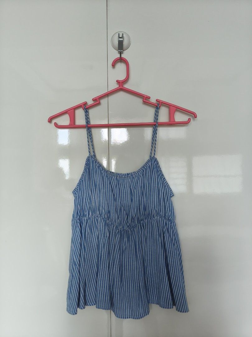 H&M Blue Striple Sleeveless Top (Category: Others Tops) located in Manila. Submitted by smilefashion08 (Listing ID 1464154391, Image 1). Description: Original H&M Fits XS-S.