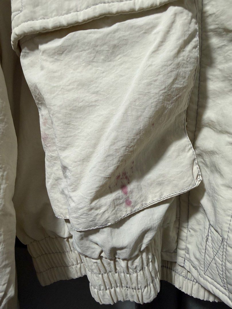 Forever 21 Cream Utility Jacket (Category: Coats, Jackets and Outerwear) located in Manila. Submitted by aprilled (Listing ID 1464255415, Image 3). Description: - Cream colored utility jacket from H&M - Features a zip-up front - Multiple functional pockets - Elasticated cuffs and hem for a snug fit - Please note: some pinkish stains on the front pocket, as shown in photos - Ideal for versatile layering.