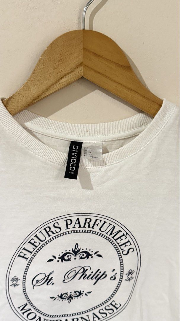 H&M cropped top (Category: Shirts) located in Tarlac. Submitted by cln.vender (Listing ID 1464162541, Image 2). Description: .