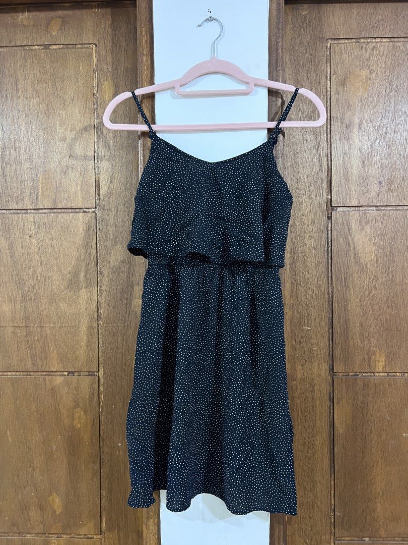 H&M Dress (Category: Dresses) located in Bacoor. Submitted by pktd10 (Listing ID 1464269766, Image 2). Description: .