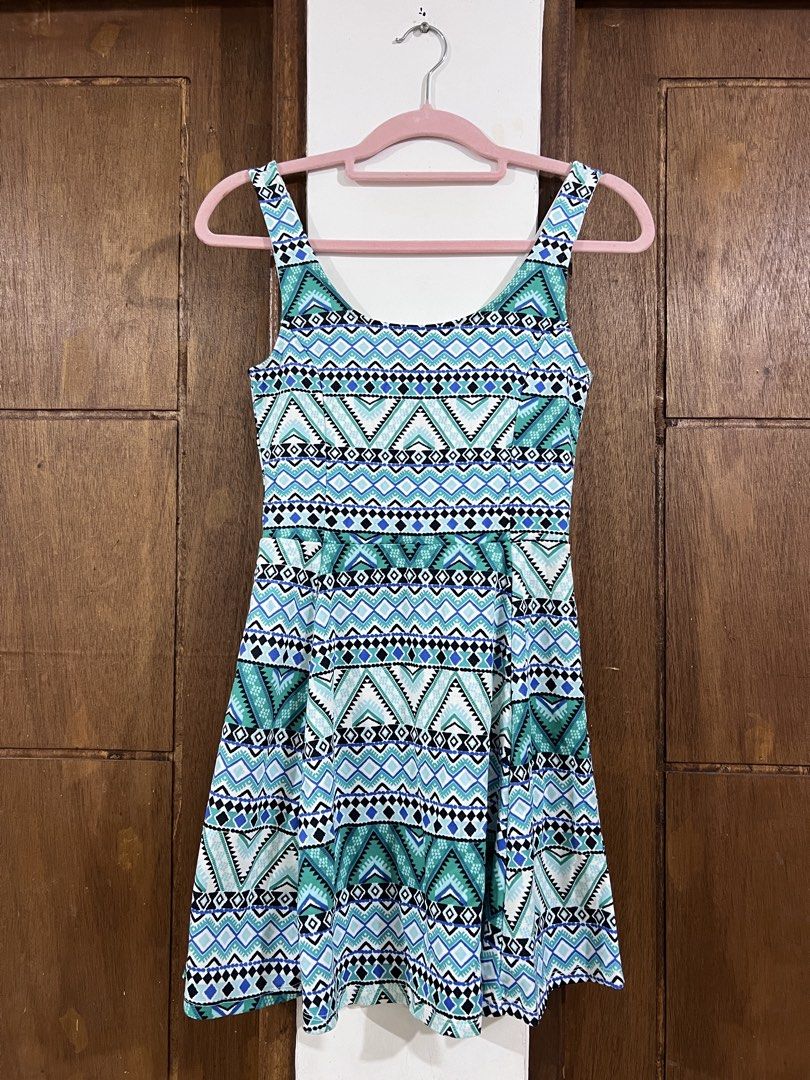 H&M Dress (Category: Dresses) located in Bacoor. Submitted by pktd10 (Listing ID 1464271062, Image 2). Description: .
