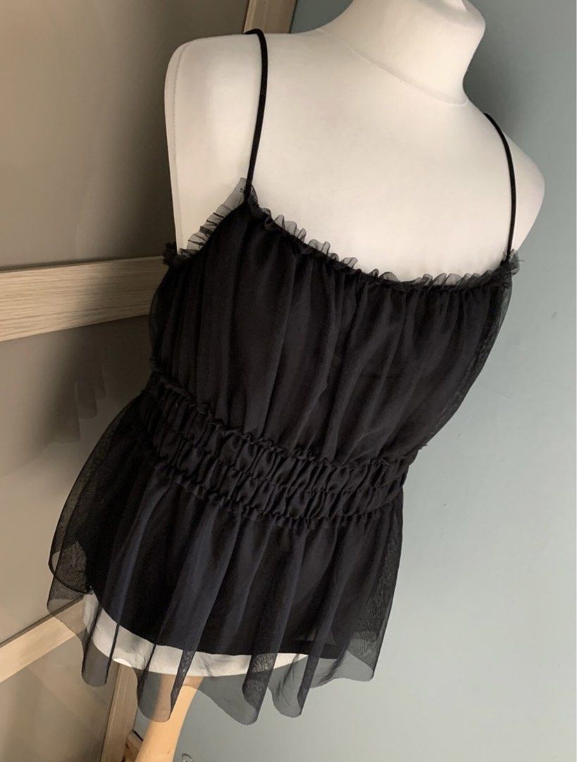 H&M Mesh Tulle Sleeveless Blouse (Category: Blouses) located in Taguig. Submitted by intransitforyou (Listing ID 1464254409, Image 3). Description: .