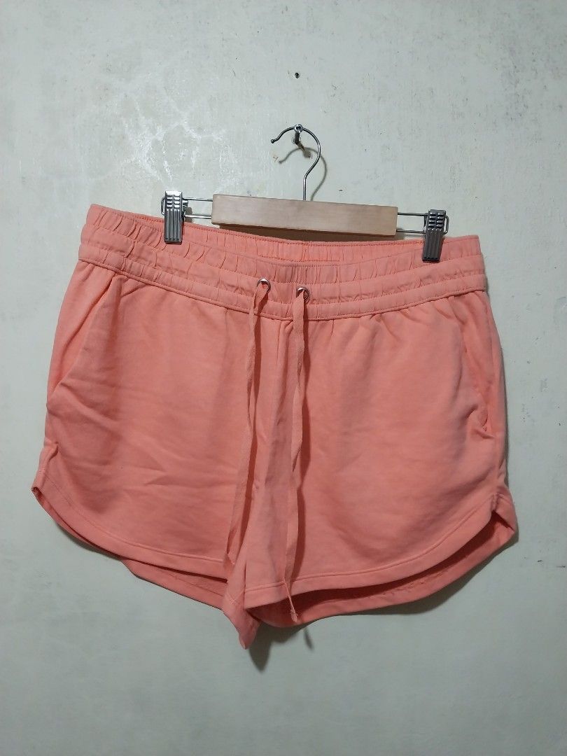H&M Peach Drawstring Shorts (Category: Shorts) located in Manila. Submitted by PrinceDani.Clothing (Listing ID 1464215799, Image 1). Description: h&m peach shorts Size 32-34in width 12-14in length excellent condition .