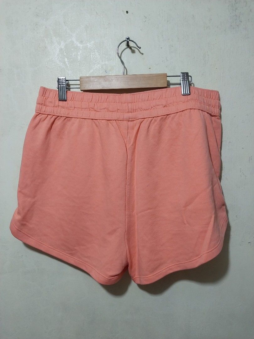 H&M Peach Drawstring Shorts (Category: Shorts) located in Manila. Submitted by PrinceDani.Clothing (Listing ID 1464215799, Image 2). Description: h&m peach shorts Size 32-34in width 12-14in length excellent condition .
