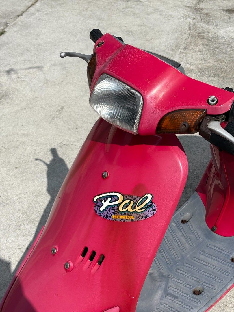 HONDA PAL AF05E JAPAN SURPLUS (Category: Motorbikes for Sale) located in Porac. Submitted by joshua0101 (Listing ID 1464220195, Image 3). Description: Fresh from the container!! Honda Pal AF05e Smooth running conditon all stock orig in and out Negotiable upon viewing Porac, Pampanga 📌.
