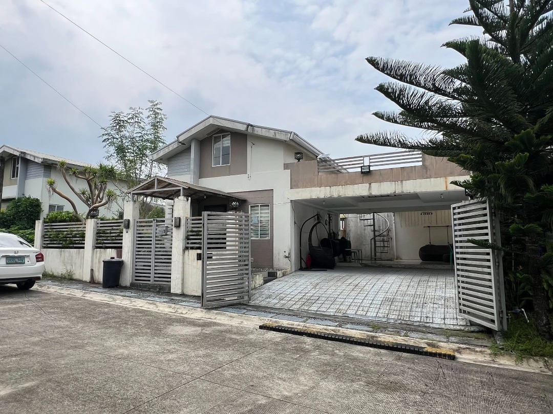 (Category: ) located in . Submitted by rmvlistings (Listing ID 1464251871, Image 1). Description: .