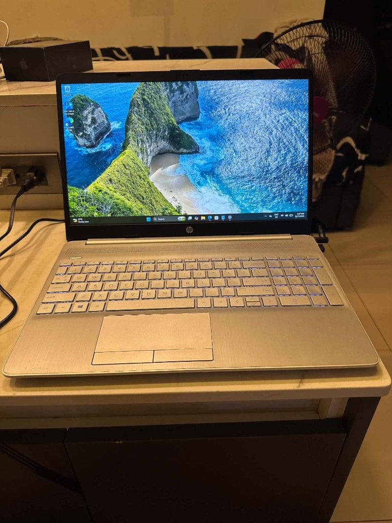 HP 15s (Category: Laptops & Notebooks) located in Pasig City. Submitted by erhecca.bear (Listing ID 1464319627, Image 1). Description: HP 15s Quick Specs: - Intel core i5 11th Gen - Intel iris Xe Graphics - 8GB RAM DDR4 - 512GB SSD NVME - NVIDIA GeForce MX350 (2gb) - 15inches diagonally - White backlit keyboard - 60Hz Refresh Rate Inclusion: - Unit & Charger itself ISSUE ‼️ bakat lang keyboard pag naka white background display.
