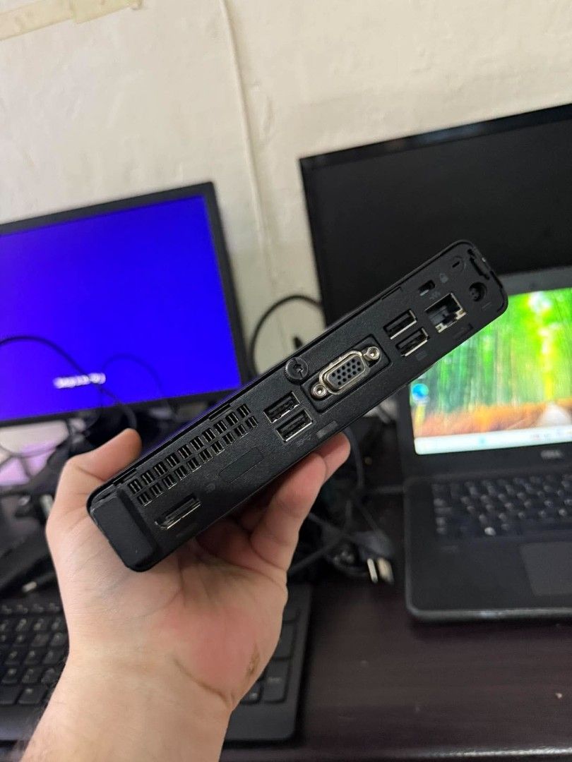 HP ProDesk 400 G4 Mini PC - Intel Core i5 8th Gen (Category: Desktops) located in Manila. Submitted by happyearth.953a15 (Listing ID 1464354402, Image 3). Description: HP mini PC I5 8th gen Intel UHD Graphics 630 16gb ram 256gb ssd Windows 11 pro OS Unit with power adapter 💸💸 9,000 Location: San Andres bukid manila Pick up or deliver.