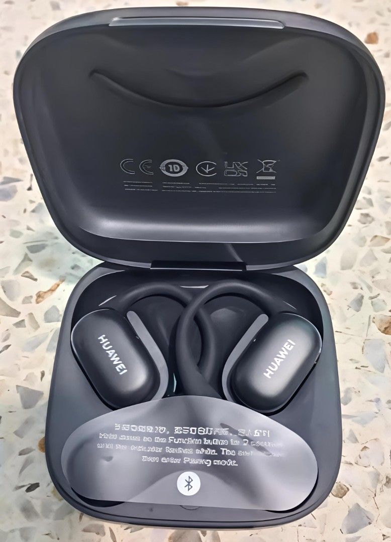 Huawei Freearc Wireless Earbuds (Category: Earphones) located in Tarlac. Submitted by raphocehcap (Listing ID 1464350495, Image 1). Description: - HUAWEI FreeArc Wireless Earbuds -Good as brand new open for testing - Color: Dark Grey - Includes original charging case, box, and packaging - Delivers great sound quality - Connects seamlessly via Bluetooth.