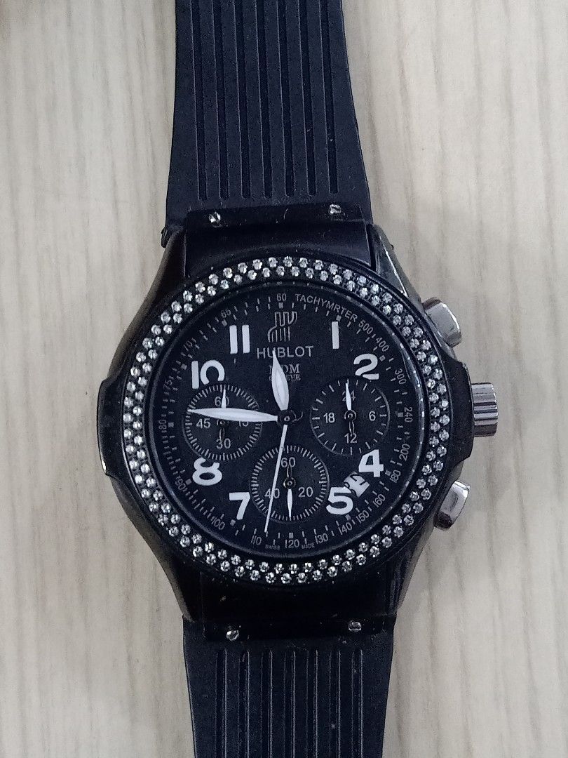 Hublot chronograph (Category: Men's Watches) located in Las Pinas. Submitted by quick_deals_great_finds2 (Listing ID 1464189373, Image 1). Description: Quartz chronograph with battery 38mm medium unisex.