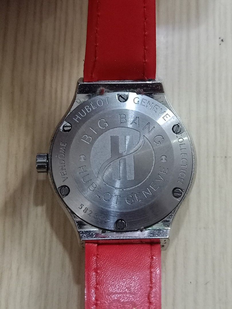 Hublot Quartz (Category: Women's Watches) located in Las Pinas. Submitted by quick_deals_great_finds2 (Listing ID 1464181745, Image 2). Description: Good working condition with battery.