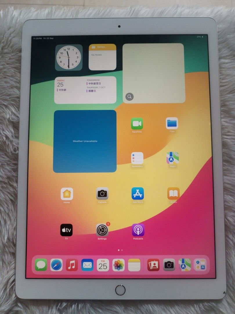 IPad Pro (Category: iPad) located in Imus. Submitted by acabrera0309986 (Listing ID 1464207002, Image 1). Description: IPad Pro 2nd generation 12.9-inch 256gb All working No issue .