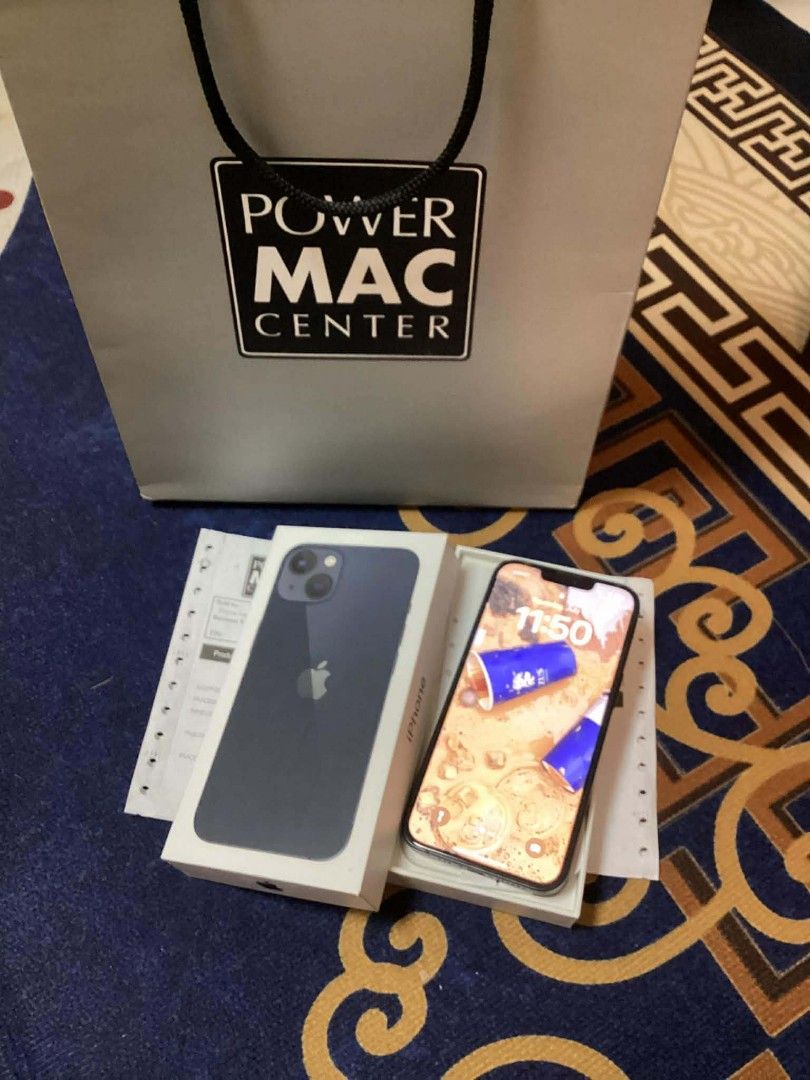 Iphone 13 (Category: Other Mobile & Gadget Accessories) located in Cavite. Submitted by rollsroyce26 (Listing ID 1464161030, Image 2). Description: no issue in good condition rfs may iphone 18 na.