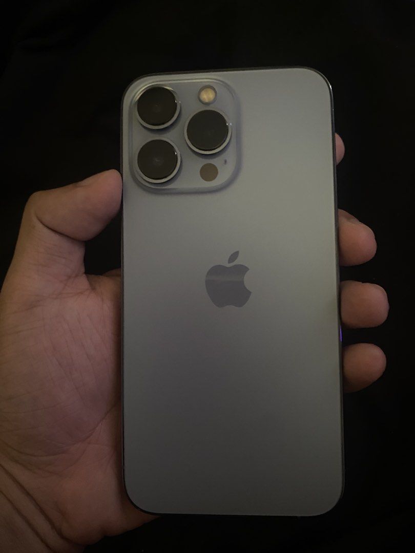 Iphone 13 Pro (Sierra Blue) 128GB (Category: iPhone 13 Series) located in Manila. Submitted by andrade_cy (Listing ID 1464189822, Image 2). Description: Iphone 13 Pro (Sierra Blue) 128GB Asking Price: ₱22,000 ✅97% BH (Not Boosted) ✅Factory Unlocked | Any Sim ✅All Original Parts ✅Unli Check, Unli Reset ✅Good Condition Honest Issue: Light Paint Chips 📌Taytay, Rizal Inclusion: Case, Charger (Not Orig).
