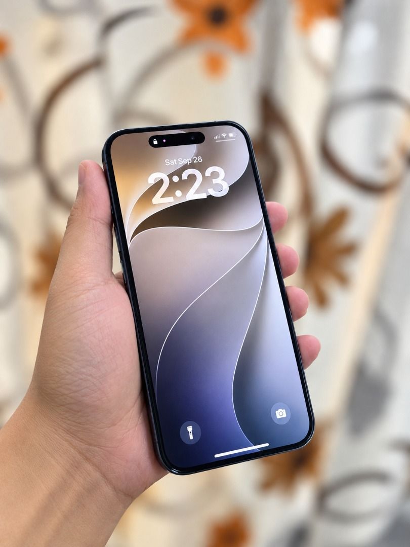 iPhone 16 (Category: iPhone 16 Series) located in Trece Martires City. Submitted by koy.44 (Listing ID 1464234586, Image 2). Description: iPhone 16 128GB – Teal 💰 ₱35000 🔄 FOR SALE / SWAP UNIT DETAILS • 128GB Storage • Teal • 90% Battery Health • 537 Battery Cycle Count • Openline • Local Variant • NTC Approved • No dents • Minor paint chips • No issues Free case, no box 📍 Meetup: Around Cavite 💬 PM lang sa trade offers Preferably lower unit 