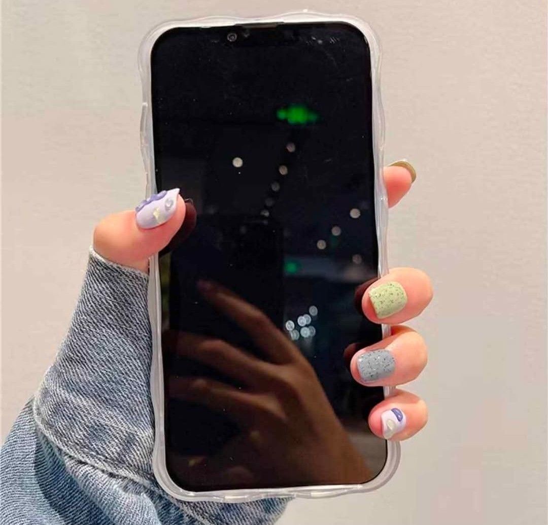 Iphone 16 Green Light Flower Case (Category: Cases & Sleeves) located in Manila. Submitted by jaysieseva620 (Listing ID 1464263368, Image 2). Description: never been used.