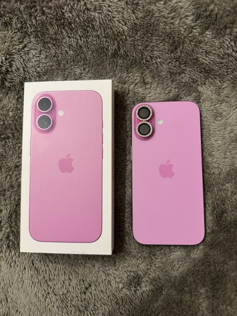 Iphone 16 Pink 128gb (Category: iPhone 16 Series) located in Manila. Submitted by elle_____rys (Listing ID 1464301876, Image 1). Description: .