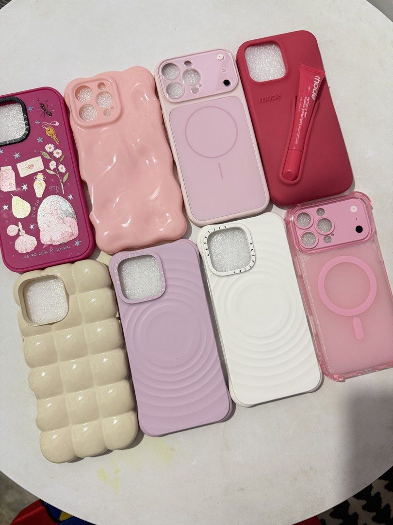 Iphone 16 pro max case (Category: Cases & Sleeves) located in Manila. Submitted by yolilyn (Listing ID 1464203321, Image 1). Description: Iphone 16 pro max case 100-200 Each Cash or Gcash Open din for take all 1,500 Rfs. Nag upgrade na Used but not abused, pinang affiliate lang. 📍QC MUNOZ for pick up / delivery via lalamove.