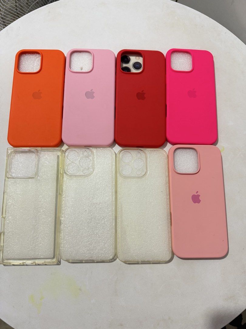 Iphone 16 pro max case (Category: Cases & Sleeves) located in Manila. Submitted by yolilyn (Listing ID 1464203321, Image 3). Description: Iphone 16 pro max case 100-200 Each Cash or Gcash Open din for take all 1,500 Rfs. Nag upgrade na Used but not abused, pinang affiliate lang. 📍QC MUNOZ for pick up / delivery via lalamove.