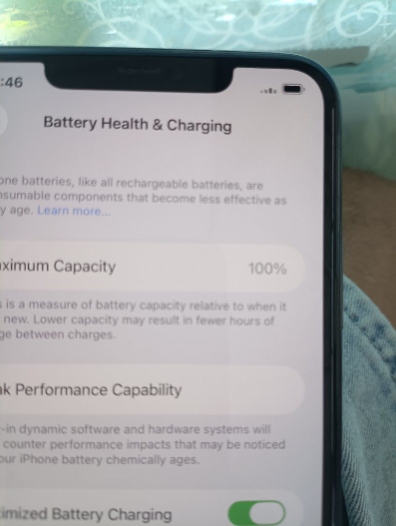 iPhone (Category: iPhone 11 Series) located in Caloocan City. Submitted by fastwater_570940 (Listing ID 1464189038, Image 3). Description: iPhone 11pro max 64Gb case charger freebies .