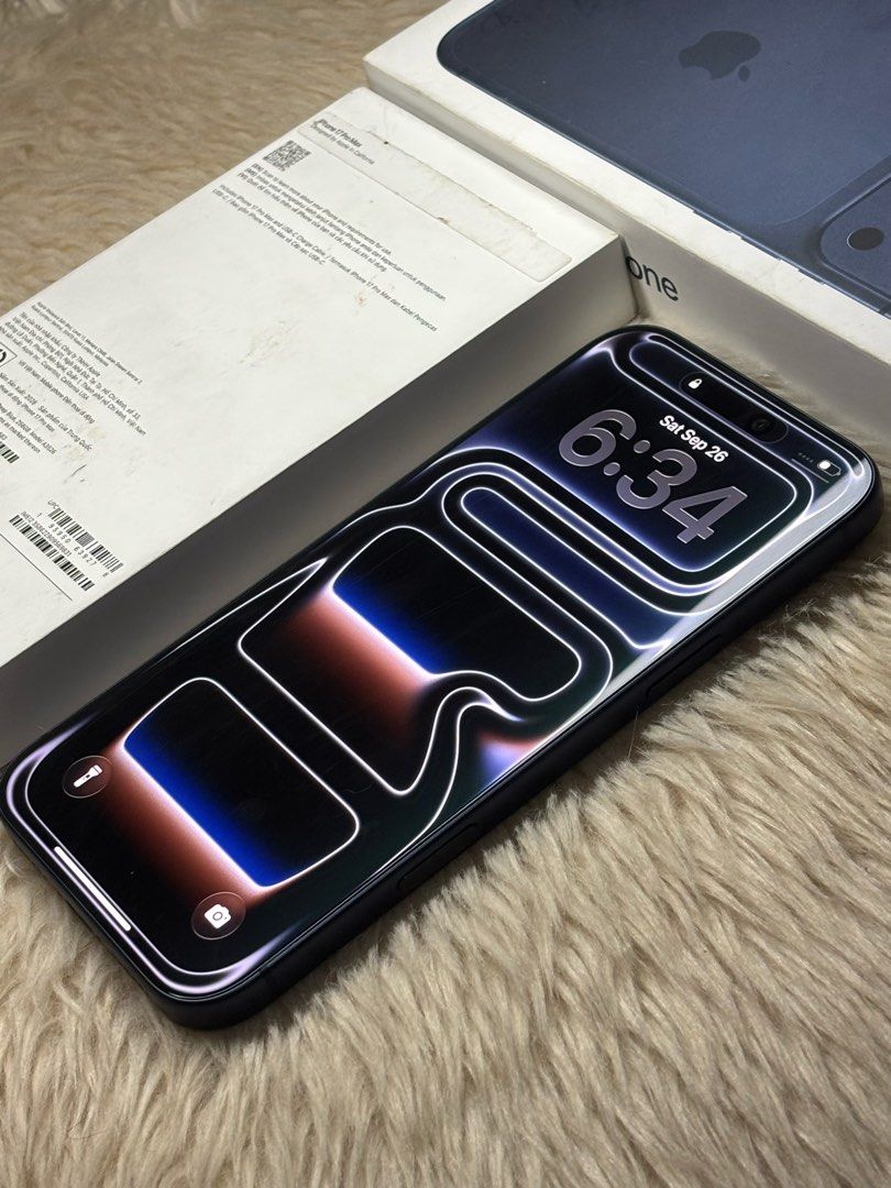 iPhone 17 Pro Max (Category: iPhone 17 Series) located in Quezon City. Submitted by ianalexandra (Listing ID 1464277765, Image 2). Description: 100% battery health SMART/TNT Local Variant Quezon City.