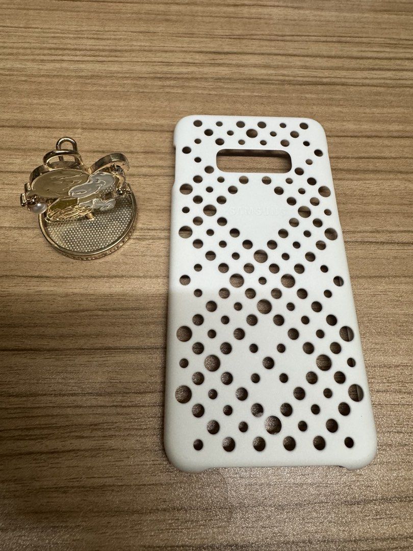 Iphone Case (Category: Cases & Sleeves) located in Manila. Submitted by xenasales (Listing ID 1464166831, Image 1). Description: .