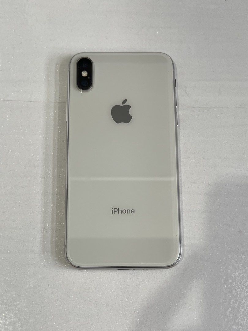 iPhone X and 8 BUNDLE 256GB (Category: iPhone X Series) located in Naga. Submitted by ryzxlho (Listing ID 1464159393, Image 2). Description: 2 phones for 10,500 (price negotiable) iPhone X (256GB) - no face id and true tone - earpiece speaker (sa may camera) not working, something to do with the face id din - history of repair sa lcd - mabilis malowbat - no other issues iPhone 8 (256GB) - working touch id - mabilis malowbat (just need to change b
