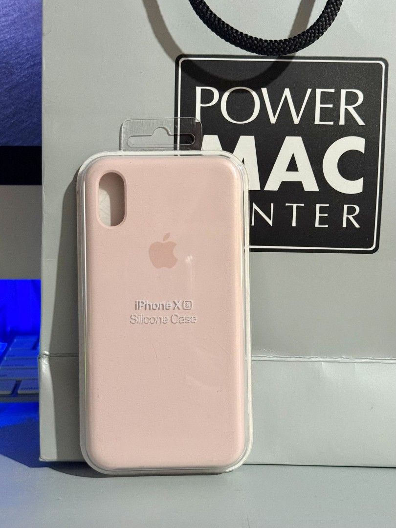 iPhone Xs pink Original (Category: Cases & Sleeves) located in Antipolo. Submitted by mark_villalva007 (Listing ID 1464205457, Image 1). Description: iPhone XS Silicone Case - Pink Sand - 100% Original Apple Brand with Price Tag - Sealed & Brand New - 600 PHP Nalang po yan mga bossing ko. - Antipolo po location ko. Pwedeng Meetup, Lalamove, LBC, J&T Pag nasa malayo... Pm lang po kayo. Tnx.