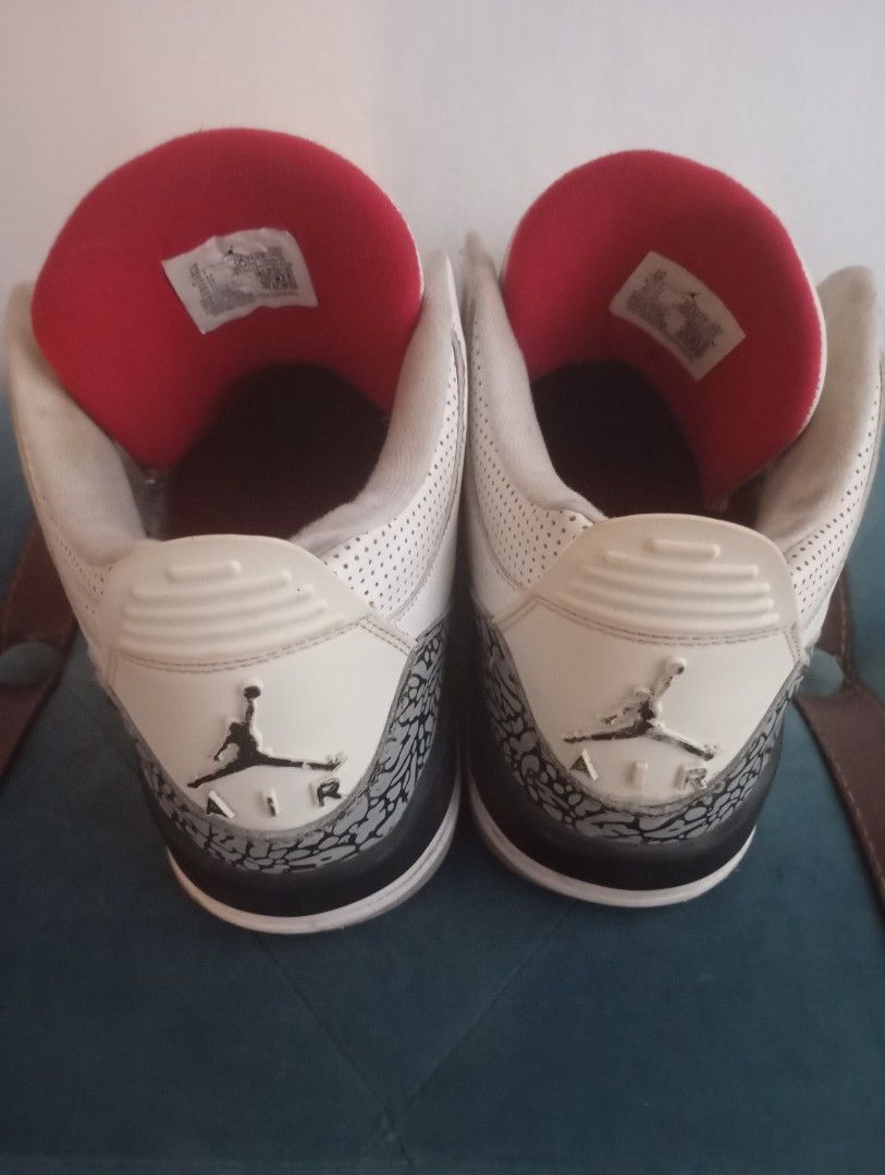 J3 (Category: Sneakers) located in Las Pinas. Submitted by the_recycle_shop (Listing ID 1464143339, Image 3). Description: Check pics for issues and authenticity Size 10.