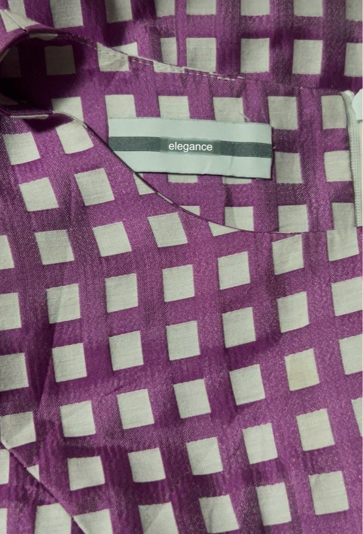 JAPANESE (Category: Dresses) located in Davao. Submitted by sart0ria85 (Listing ID 1464285679, Image 3). Description: A squared graphics of pink and white. 100% ACRYLIC MADE IN JAPAN 🇯🇵 MEDIUM. Size 6 EXCELLENT CONDITION (92/100).