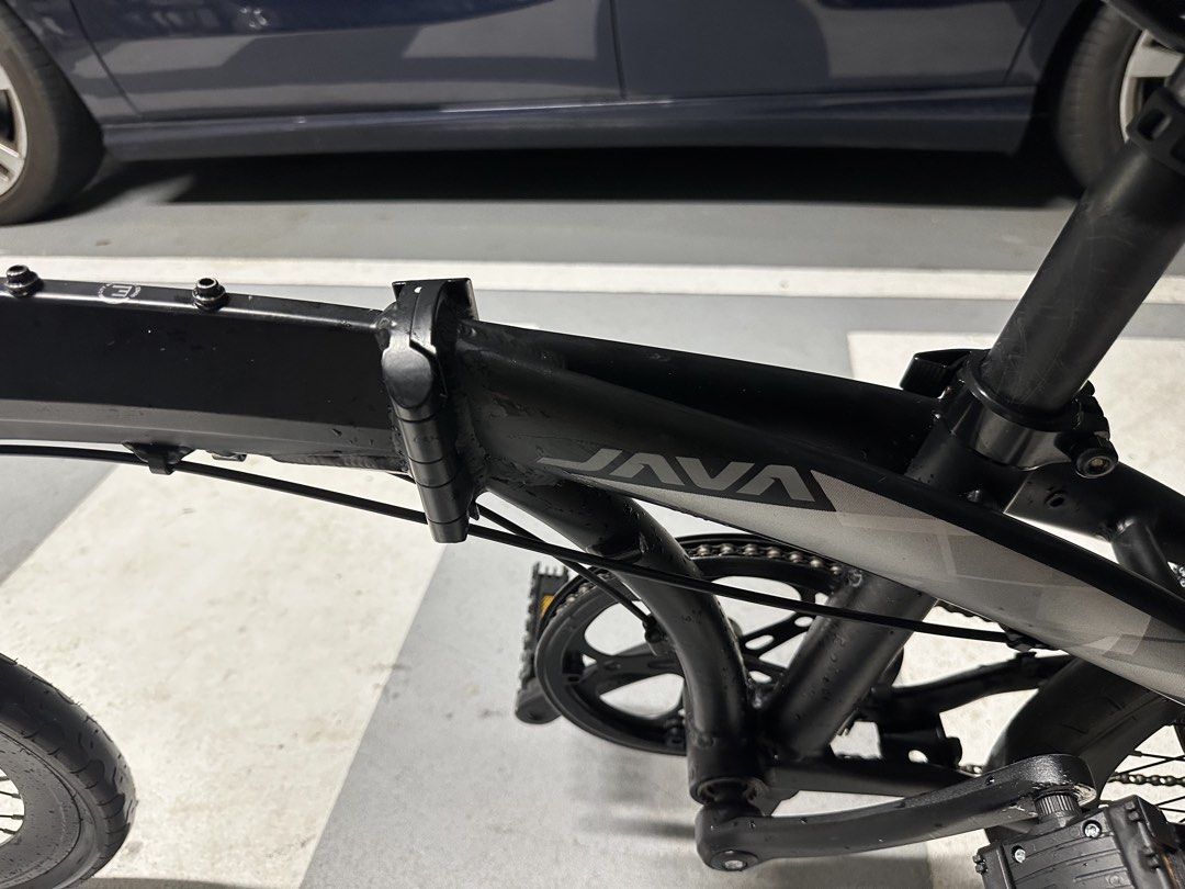 Java X2 and Zelo (Category: Bicycles) located in Singapore. Submitted by jessepinkman_sg (Listing ID 1464296315, Image 7). Description: Selling 2x Java X2 and 1x Java Zelo Selling as a set for $650 Self collection will be at my block Pm for enquiry.