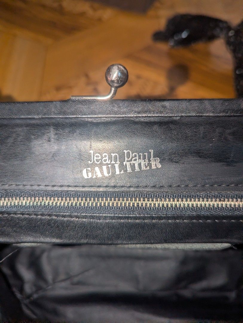 Jean Paul Gaultier 3 way bag (Category: Luxury Bags & Wallets) located in Mabalacat. Submitted by samberr1827 (Listing ID 1464295595, Image 3). Description: .