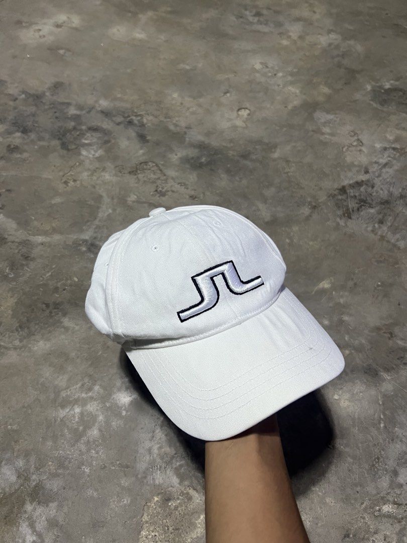 JL HAT (Category: Caps & Hats) located in Balamban. Submitted by jersey033 (Listing ID 1464228451, Image 1). Description: No issue .