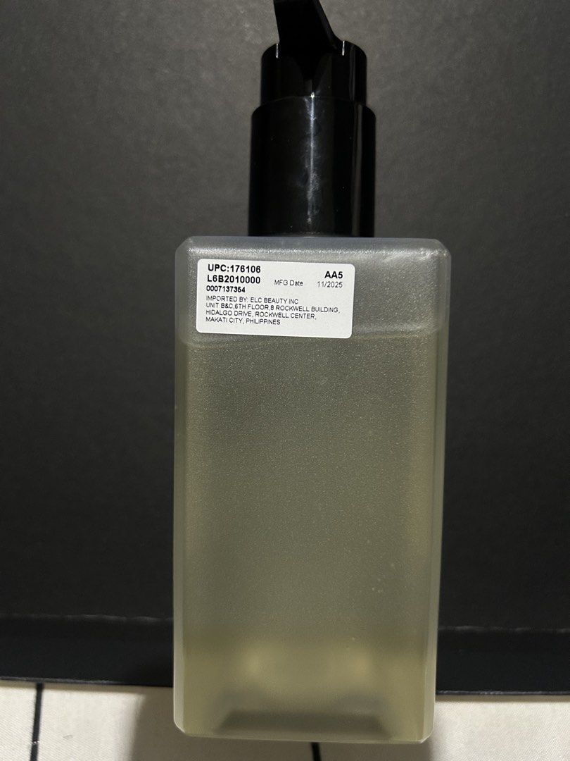 Jo malone English Oak & Hazelnut (Category: Fragrance & Deodorants) located in Manila. Submitted by janak. (Listing ID 1464209044, Image 3). Description: Body and hand wash.
