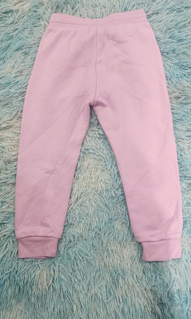 Jogging pant (Category: Babies & Kids Fashion) located in Baguio. Submitted by swiftstone_d709db (Listing ID 1464222875, Image 2). Description: .