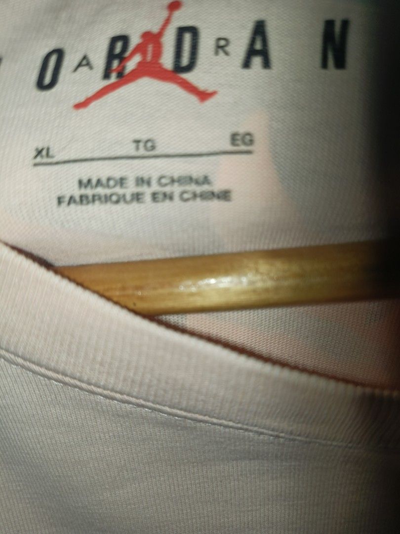 Jordan (Category: Coats, Jackets and Outerwear) located in Bacolod City. Submitted by freelion-1cc5 (Listing ID 1464244981, Image 3). Description: dimes:22x27 color rate:9.5/10 no issue asnew condition.