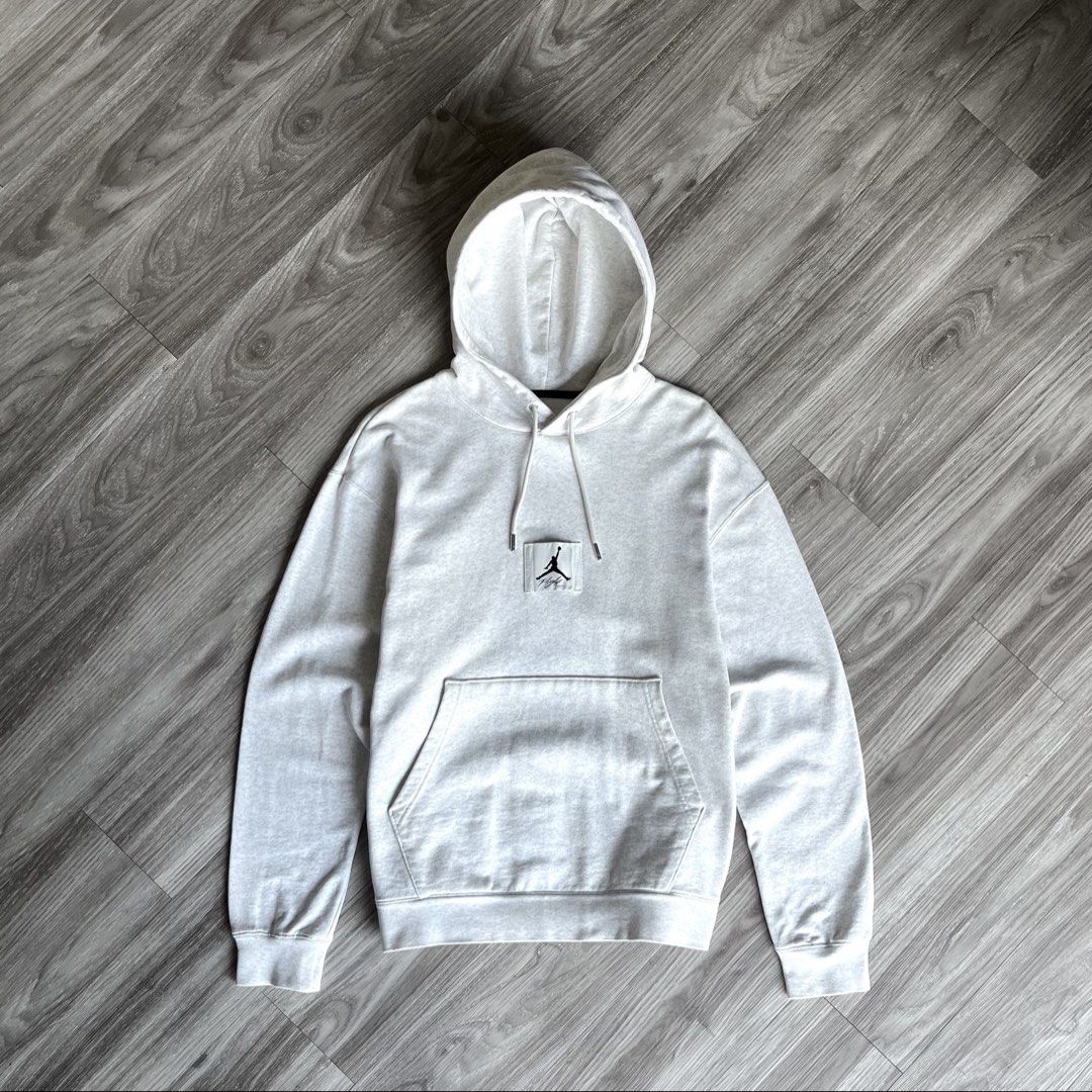 Jordan Flight Fleece Hoodie Jacket (Category: Hoodies) located in Cebu City. Submitted by specializedgoodsitem_ (Listing ID 1464252084, Image 2). Description: excellent to new condition slightly needs wash ( naka display sa store) details posted color may vary due to light 22’ width 27’ length .