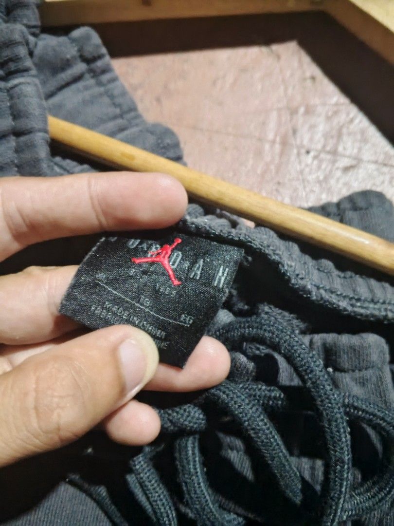 Jordan Jogger Pants Size XL (Category: Joggers) located in Manila. Submitted by thriftnized_07 (Listing ID 1464279210, Image 2). Description: - Grey Jordan jogger pants - Size XL on tag (fits 32-42 waist) - Drawstring waist and elastic cuffs - Printed Jordan logo on the side - Great for casual wear.