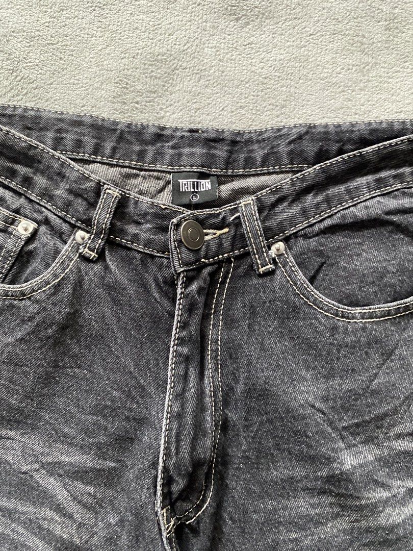 Jorts Acid Wash (Category: Shorts) located in Ozamiz City. Submitted by thriftnikael (Listing ID 1464314426, Image 3). Description: waist: 31 length: 24.5 thigh: 15.5 hem: 15 Color rate: 10/10 Condition: 10/10 Issue: n/a.