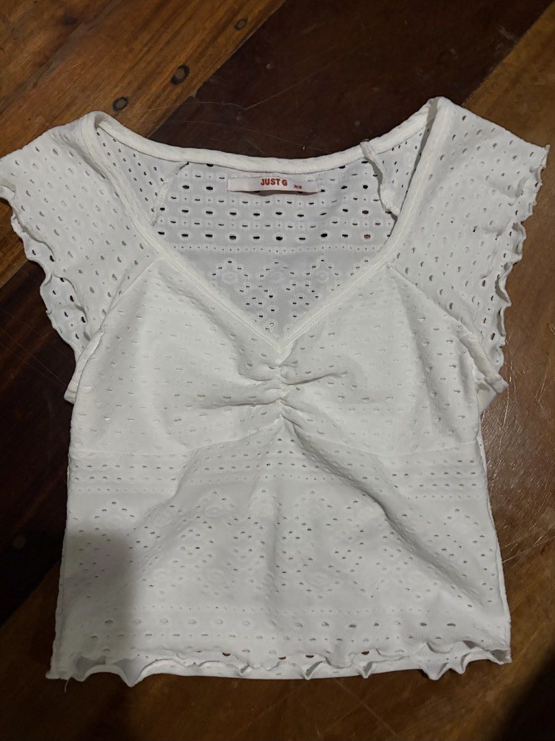 Just G Eyelet Dainty Top (Category: Others Tops) located in Pasig City. Submitted by luxurypreloved12 (Listing ID 1463951036, Image 1). Description: - Brand: Just G - Type: Eyelet Top - Color: White - Size: XS - Condition: Excellent, Crisp condition - Lalamove / LBC fr ortigas - NO LP NO LOWBALLERS OR JOY RESERVERS Tags: just g / brandy melville / isa the label .