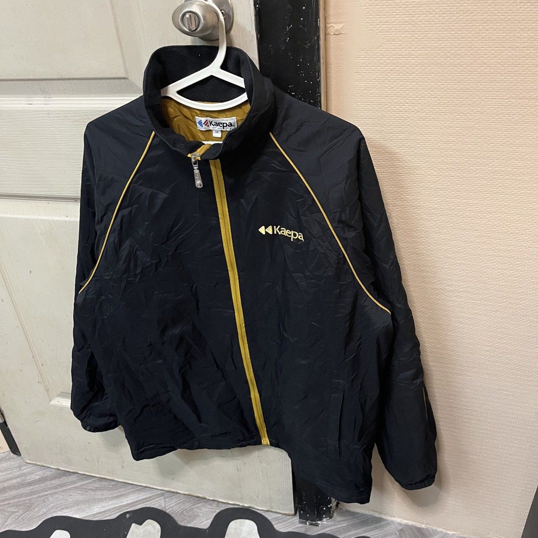 Kaepa | Two Tone Windbreaker (Category: Coats, Jackets and Outerwear) located in Quezon City. Submitted by giometryyy (Listing ID 1464227149, Image 2). Description: 26 x 22 Medium - Semi Large excellent condition ganda ng color combination embroidered logo 📍East Fairview, QC 🛵 Lalam0ve / JnT 💰Payment first.