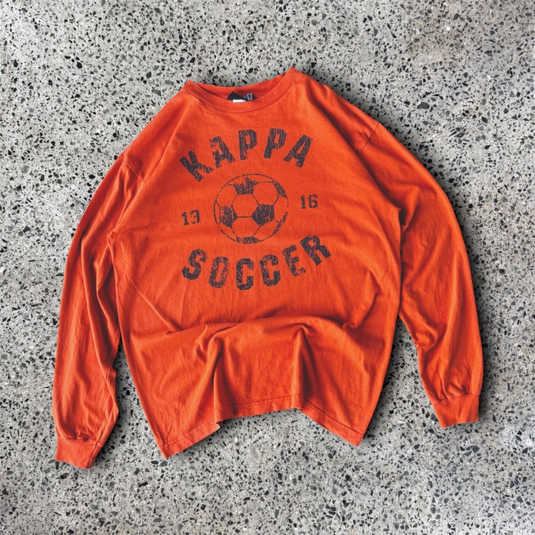 KAPPA SOCCER (Category: Tshirts & Polo Shirts ) located in Quezon City. Submitted by theq.thriftshop (Listing ID 1464223360, Image 1). Description: PLEASE READ FIRST! MINE ₱399 + sf (FIXED) Size XL (L 28.5”, W 23”) Issues: Tiny stain, tiny pit rip Color may vary due to lighting Model’s height: 5’9 💸 G-Cash payment 📦 J&T Nationwide shipping.