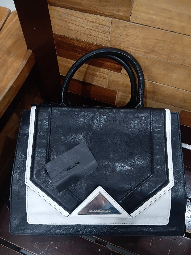 Karl Lagerfeld (Category: Cross-body Bags) located in Subic. Submitted by AnythingBrandedby_May (Listing ID 1464214372, Image 1). Description: Karl Lagerfeld.