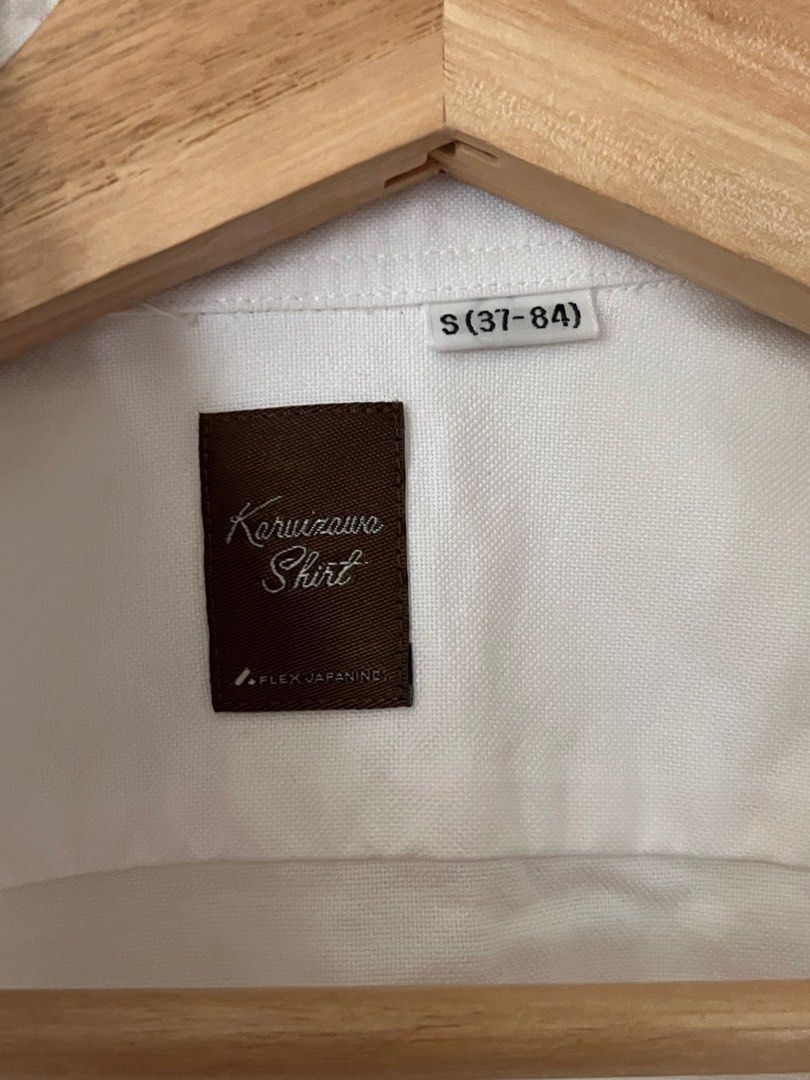 Karuizawa Formal White Polo (Category: Formal Shirts) located in Pasig City. Submitted by tiny_studios (Listing ID 1464144344, Image 2). Description: - as good as new - brother j used it for recollection/event chest 50cm length 69cm sleeves 61cm.