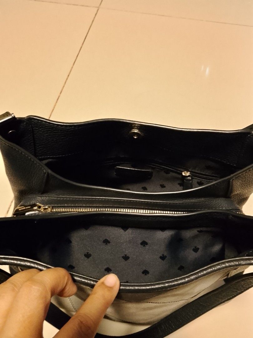 Kate spade hobo bag (Category: Shoulder Bags) located in Manila. Submitted by wildwind_73f77a (Listing ID 1464176592, Image 3). Description: excellent condition no issue.