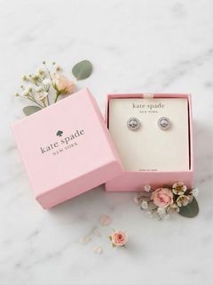 (Category: ) located in . Submitted by blessedeshop (Listing ID 1464286768, Image 1). Description: .